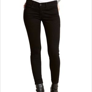 Levi’s 710 Super Skinny Jean